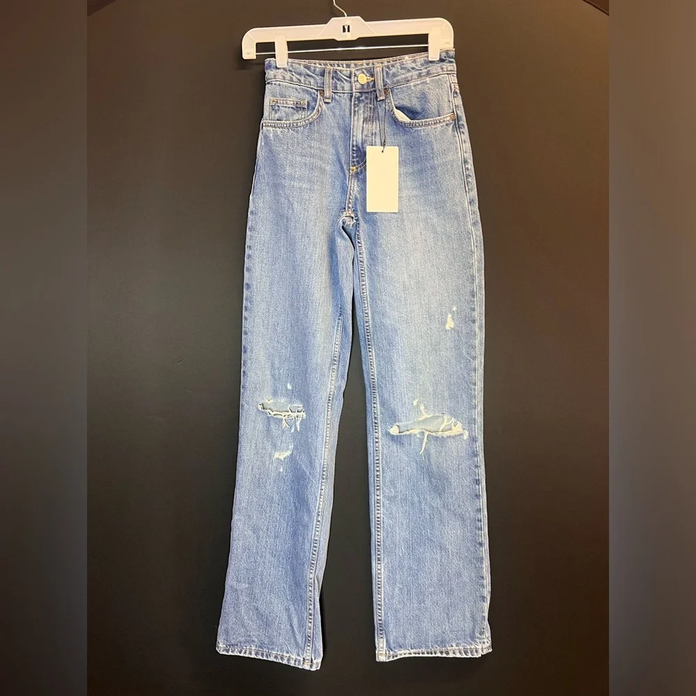 Zara Women's‎ Blue Distressed Denim Jeans USA 0 / EUR 32 NWT
